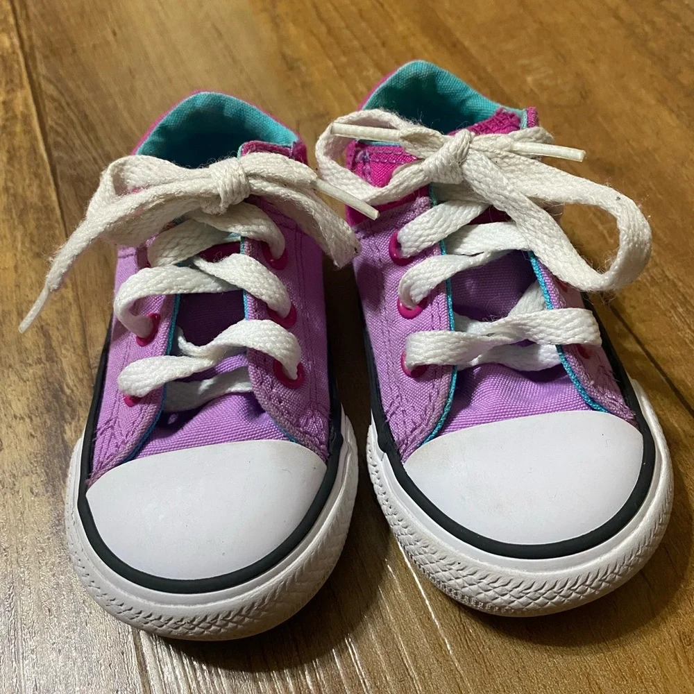 Converse All Star children’s purple & pink Shoes size 5